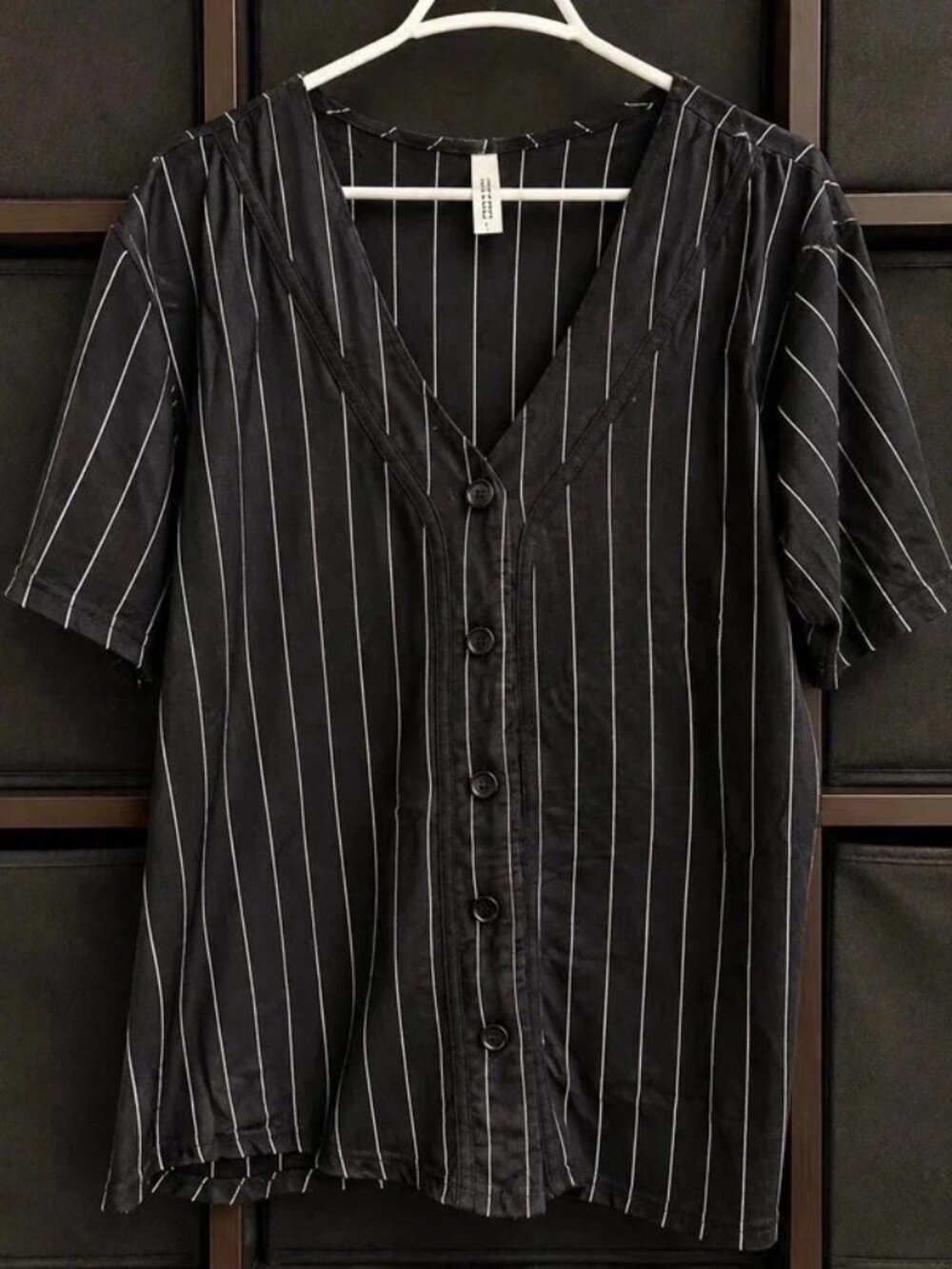 JC Fits Flawless 88 Black Pinstripe Baseball Jersey Top Large Y2K